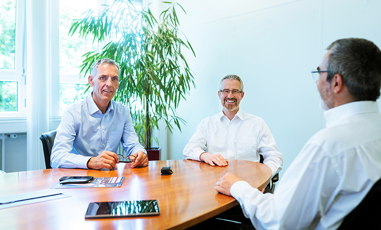 16661583458455742B7F.jpg Gruppenbild Interview ¹ÙÍøÊ¹ÓÃ.jpg